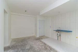 Image 4 - 199906
