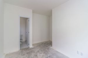 Image 14 - 199906