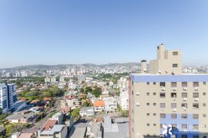 Image 9 - 200058