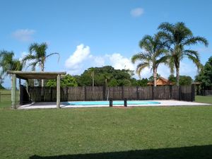 Image 10 - 200287