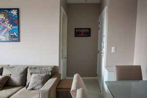Image 1 - 200475
