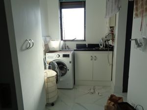 Image 27 - 200755