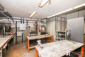 Image 34 - 200888