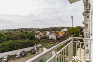 Image 8 - 200942