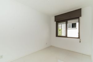 Image 9 - 201265