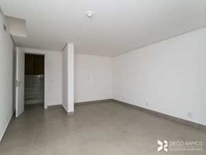 Image 33 - 201292