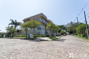 Image 40 - 201295
