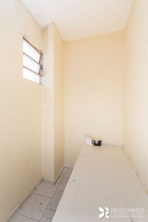 Image 17 - 201328