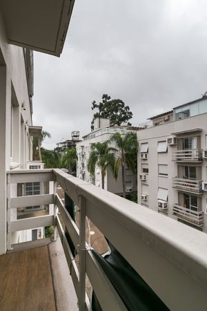 Image 8 - 201360