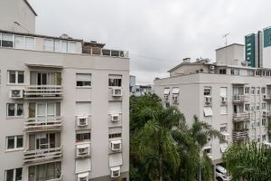 Image 21 - 201360
