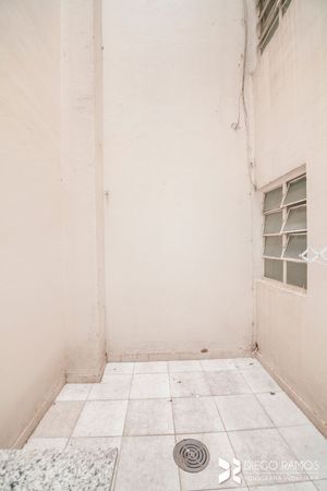Image 19 - 201458