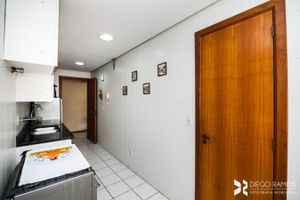 Image 21 - 201505