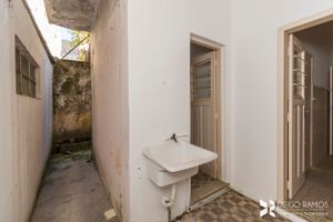 Image 21 - 201668