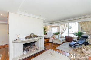 Image 4 - 201738