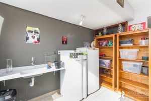Image 38 - 202185