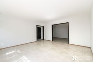 Image 3 - 202438