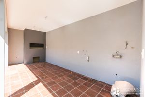 Image 35 - 202438