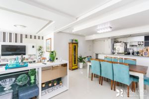 Image 3 - 202518