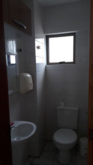 Image 7 - 202820