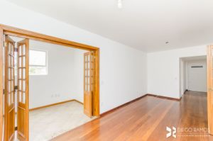 Image 3 - 202853