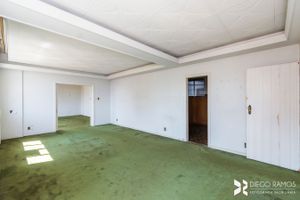 Image 1 - 202877