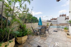 Image 41 - 202948