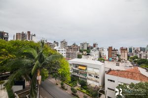 Image 14 - 203009