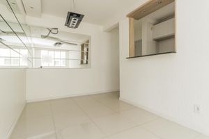 Image 3 - 203018