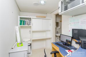 Image 21 - 203041