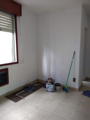 Image 22 - 203058