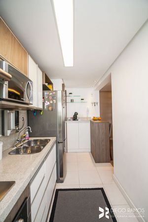 Image 24 - 203070