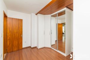 Image 31 - 203075