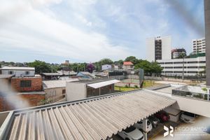 Image 8 - 203222