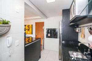 Image 21 - 203222