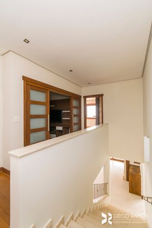 Image 30 - 203297