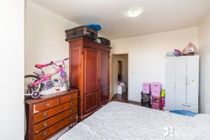 Image 10 - 203303