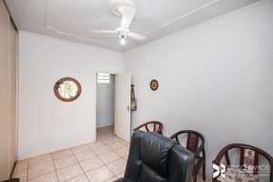 Image 17 - 203316