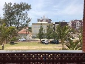 Image 13 - 203331