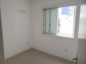 Image 22 - 203387