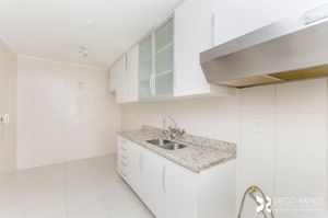 Image 18 - 203400