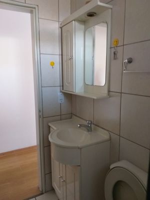 Image 32 - 203445
