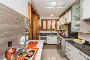 Image 38 - 203507