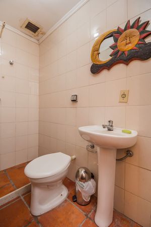 Image 43 - 203507