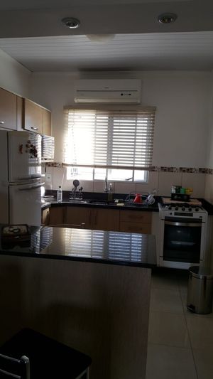 Image 29 - 203508