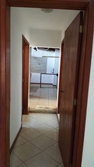 Image 9 - 203508