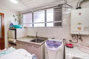 Image 33 - 203545