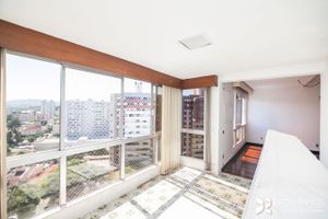Image 15 - 203564