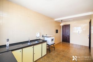 Image 31 - 203564