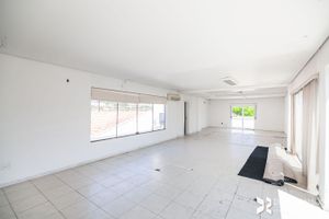 Image 4 - 203603