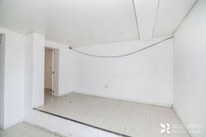 Image 32 - 203603